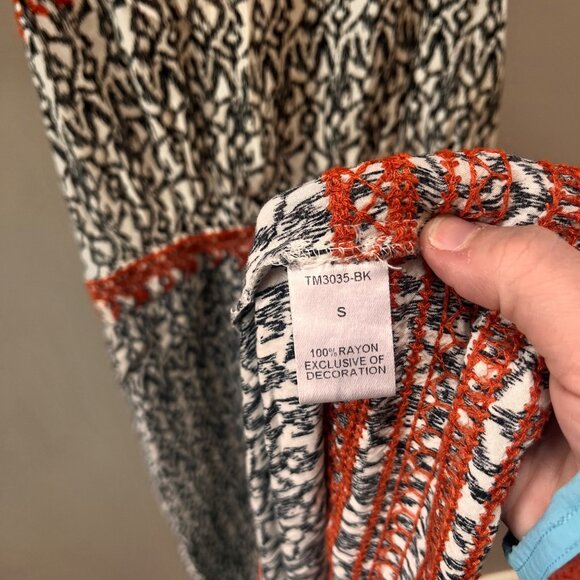 Black & White Sleeveless Maxi Dress With Red Crochet Detail By THML - Picture 4 of 5